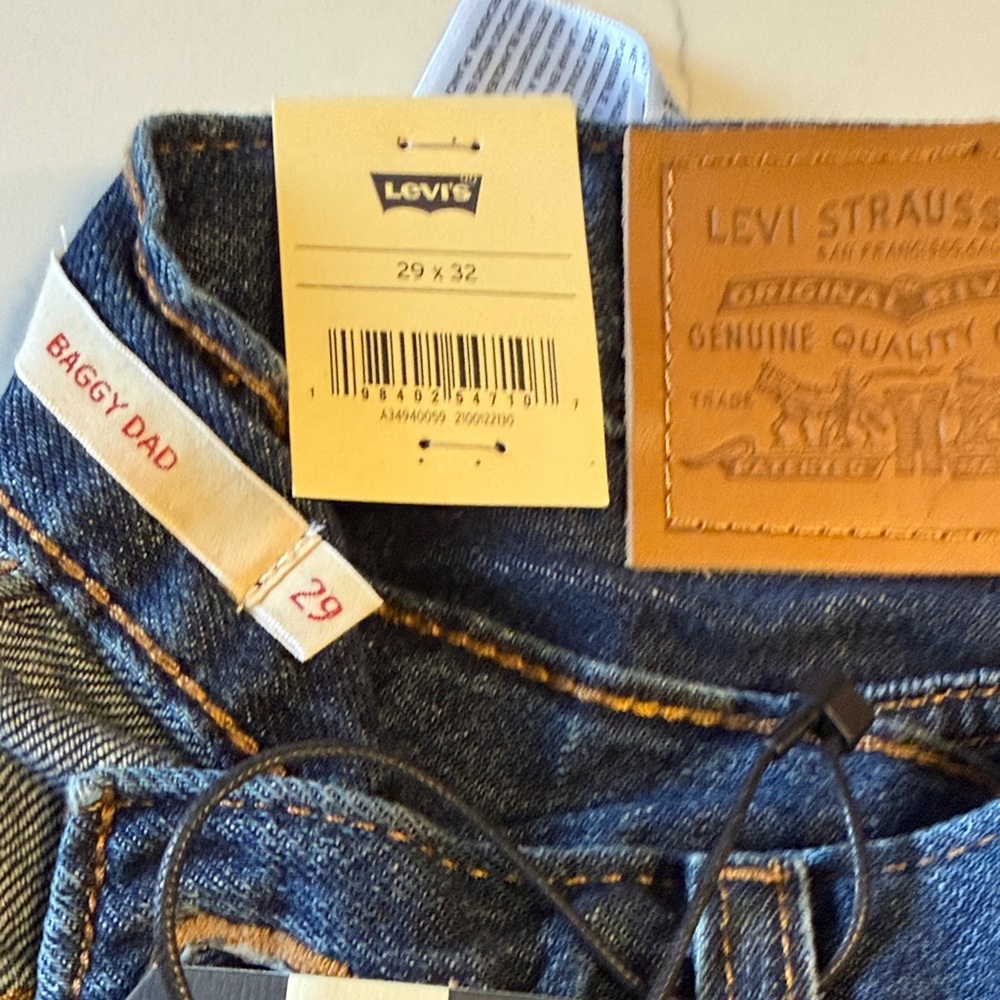 Levi's Women’s Baggy Dad Jeans 29x32
